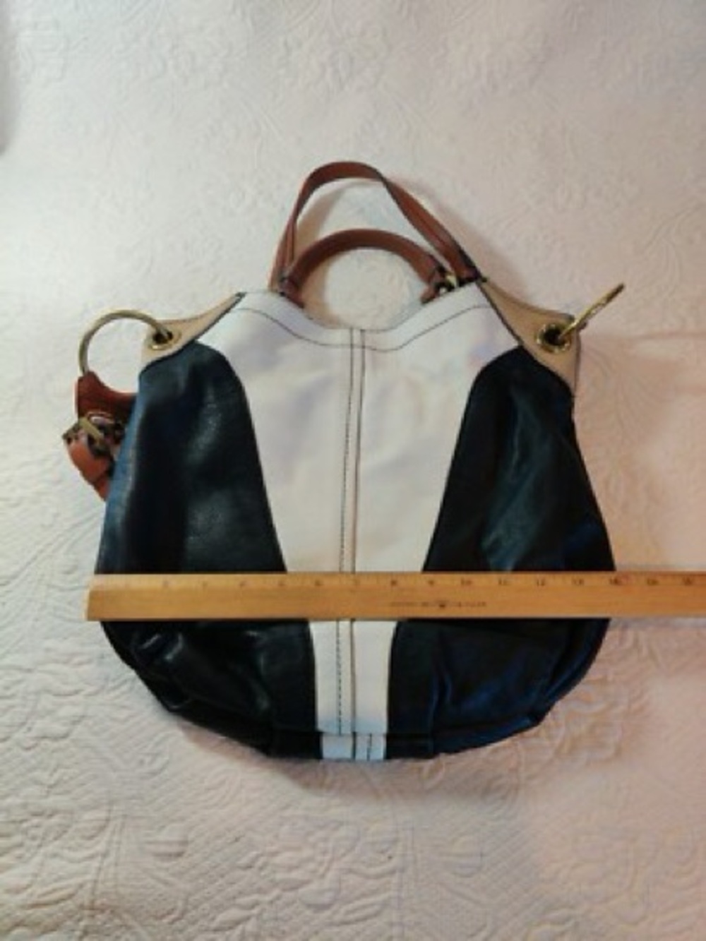 VINTAGE *RARE* orYANY Sydney leather bag, designed as a convertible hobo style - Picture 7 of 17